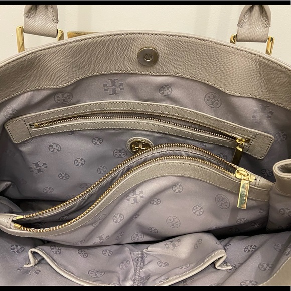 Tory Burch Grey Shoulder Bag - Picture 2 of 5